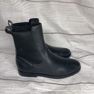 Vince Women’s 7 Black Leather Chelsea Cecyl Stretch Booties